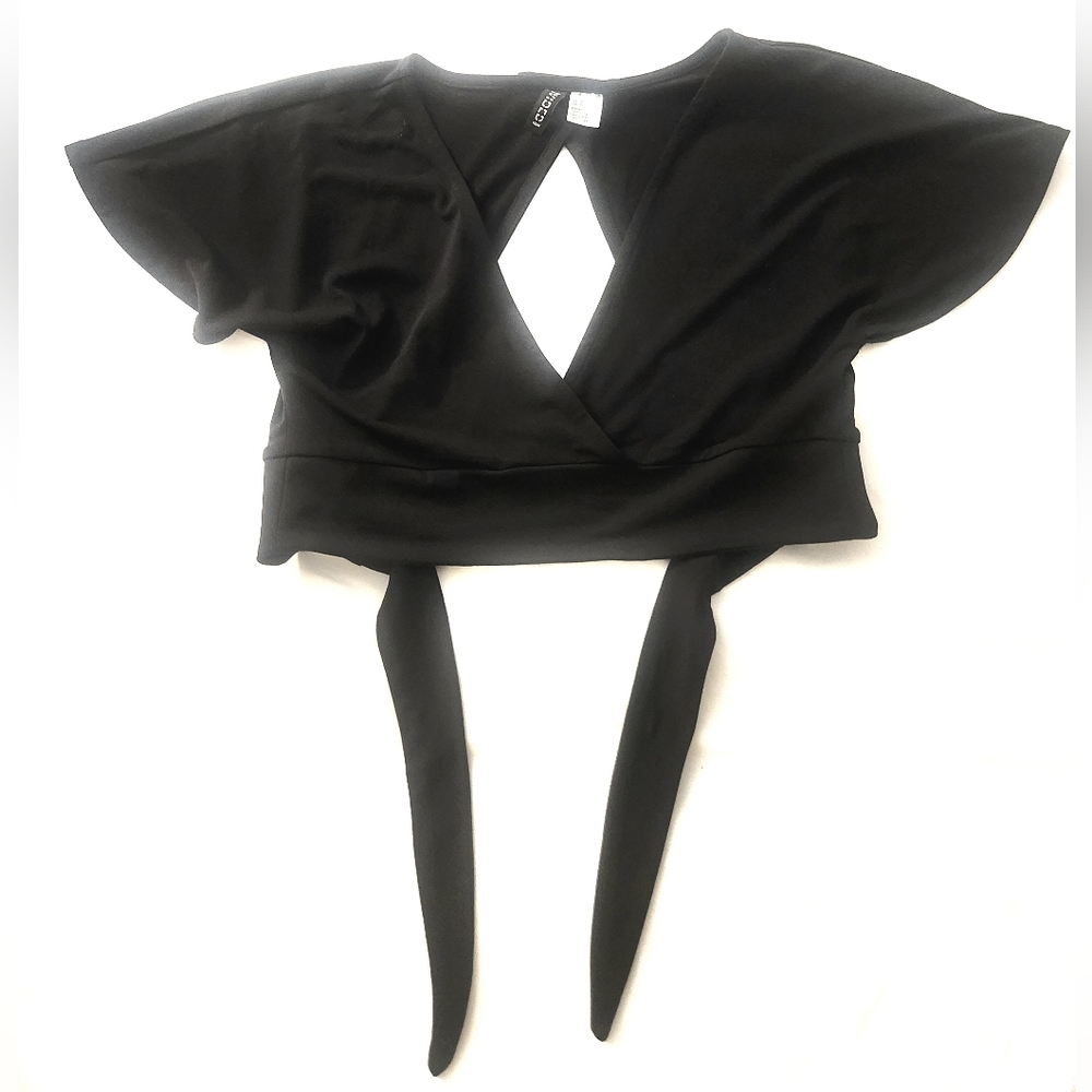 H&M Black V-Neck Crop Top